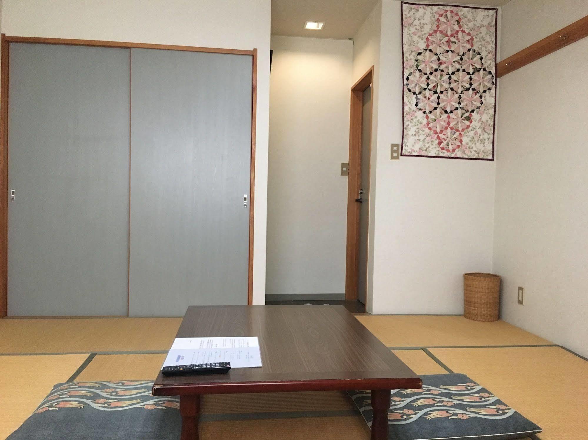 Fujiyoshi Hotel Nozawaonsen Exterior photo